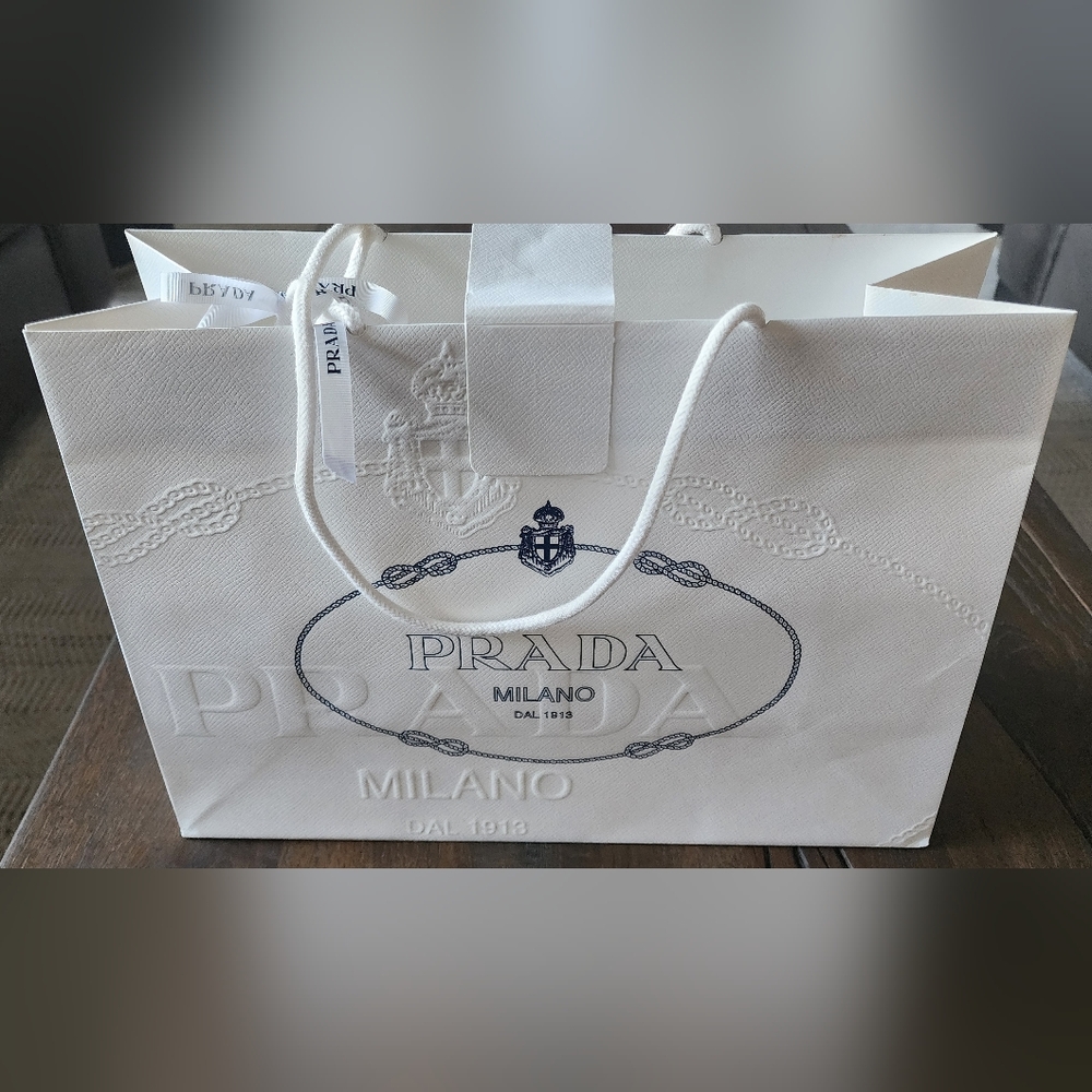 Authentic PRADA Gift Box and Bag Set - Picture 4 of 12